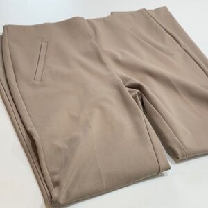 Chico’s all stretched size small Capri pants